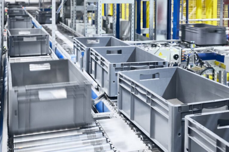 Industries that Benefit from Gravity Conveyor Systems | DACO